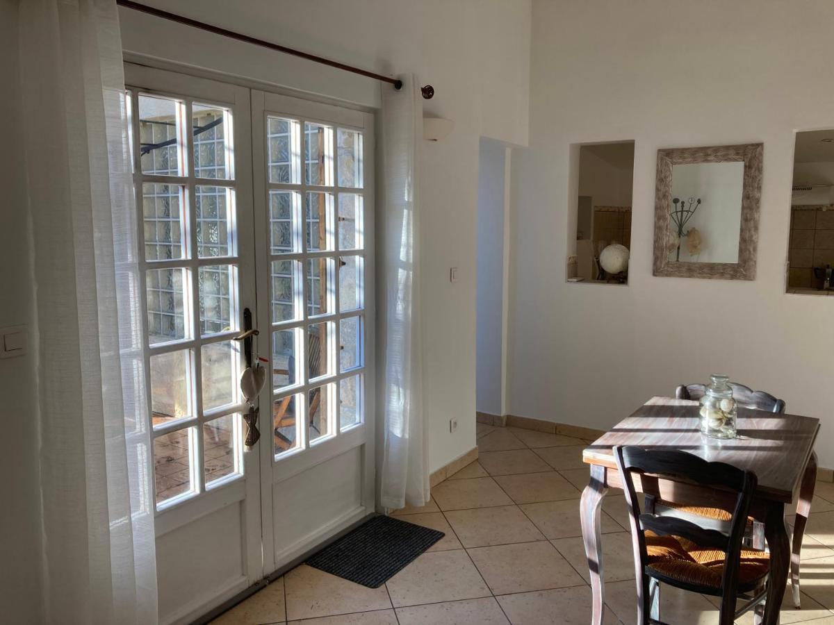 Gite Encore Un Soir Hyères Exterior foto