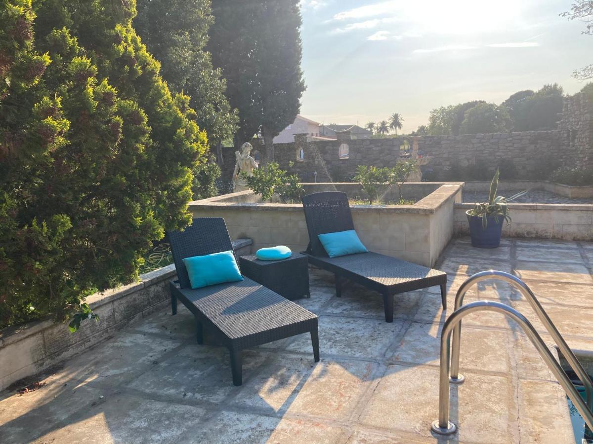 Gite Encore Un Soir Hyères Exterior foto